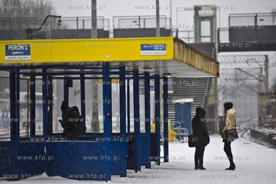 Zima. Dojście do przystanku SKM Gdańsk Politechnika.
07.02.2017
fot....