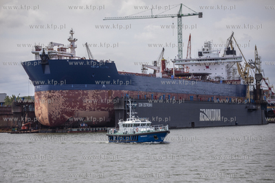 Statek Navion Oceania w suchym doku w Stoczni Remontowej.
13.07.2019
fot....