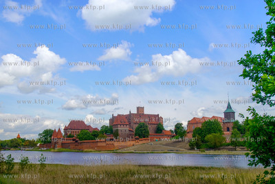 Zamek w Malborku nad Nogatem wzniesiony przez zakon...