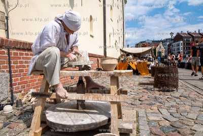 Okolice Spichlerzy Narodowego Muzeum Morskiego na wyspie...