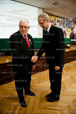 Gdansk. Historyczna sala BHP. Wreczenie odznaczen panstwowych,...
