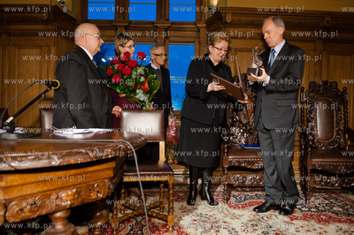 Gdansk. Ratusz Staromiejski. Uroczystosc wreczenia...
