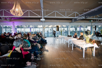 Zatoka Kobiet czyli Dzien Kobiet w Zatoce Sztuki w...