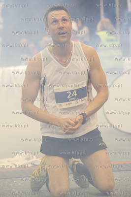 Zawodnicy na trasie I PZU Gdansk Maraton.
Nz Piotr...