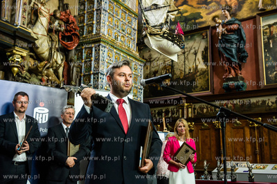 Gdansk. Dwor Artusa. Uroczystosc wreczenia Nagrody...