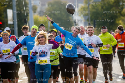 Gdańsk. AmberExpo Półmaraton Gdańsk 2016.
Nz nasz...