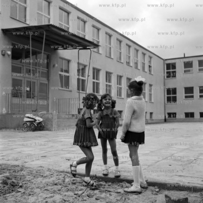 Szkoła podstawowa przy ulicy Zielony Trójkąt w Gdańsku....