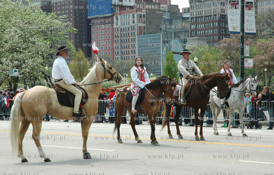 Parada 3-majowa, chicagowskiej Polonii. Nz. przedstawiciele...