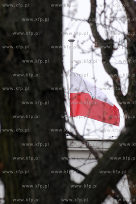 Gdynia. Zaloba po tragicznej smierci Prezydenta RP,...