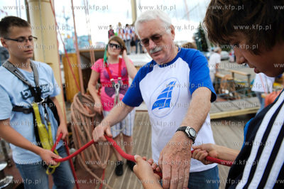Gdynia. Poczatek rejsu na Jachcie Pogoria, zorganizowanego...