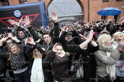 Casting do komercyjnego telewizyjnego programu stacji...