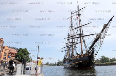 Gdansk. HMS Bounty, replika XVIII wiecznego zaglowca...