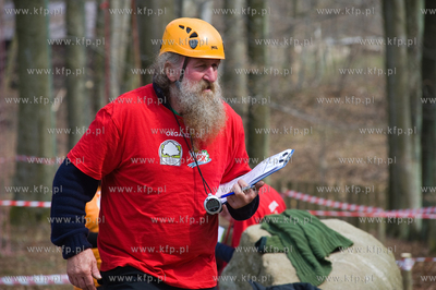 Mistrzostwa Polski we Wspinaczce Drzewnej w Dolinie...