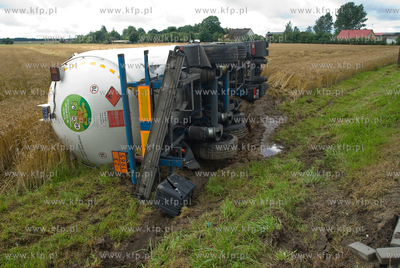 W podslupskiej miejscowosci Saborze, na drodze krajowej...