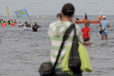 XII edycja Marszu Sledzia przez Zatoke Pucka na trasie...