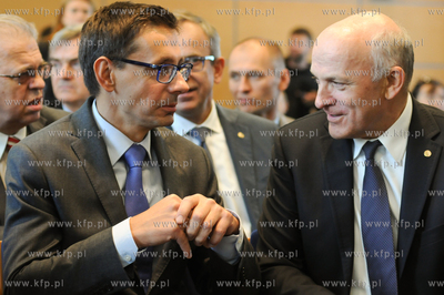 Podpisanie porozumienia miedzy Grupa LOTOS SA i Polskim...