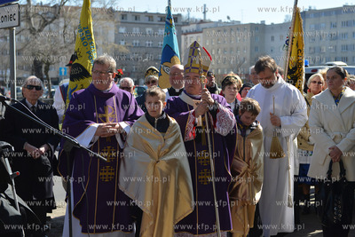 Gdynia. Msza swieta i uroczystosc podpisania aktu erekcyjnego...