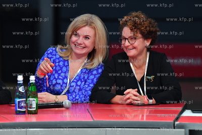 Kongres Kobiet w Ergo Arenie na granicy Gdańska i...