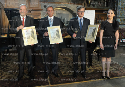 Gdansk, Dwor Artusa. Rozdanie nagrod, Instytutu Lecha...