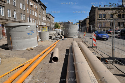 Gdansk. Dolne Miasto. Remont i przebudowa ulicy Lakowej....
