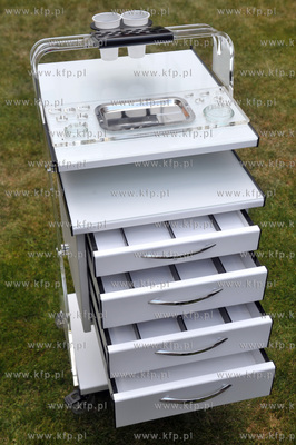 Prezentacja mebi dentystycznych zaprojektowanych i...