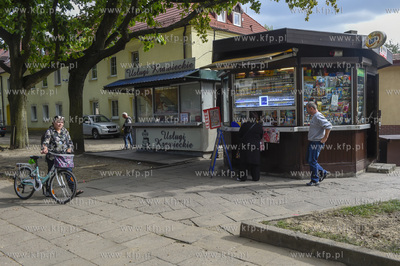 Gdańsk, Strzyża. Kiosk i punkt usług krawieckich...