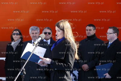 Stocznia Gdansk. Uroczystosc chrztu statku SYN ANTARES....