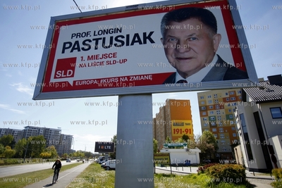 Billboard wyborczy Longina Pastusiaka z Sojuszu Lewicy...