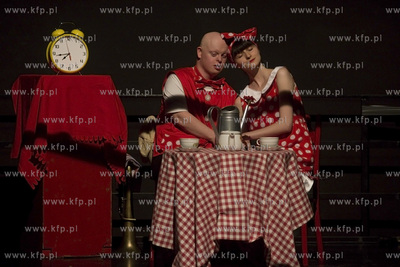 Świat Mało Znany. Przegląd teatralny grupy Im Plus...