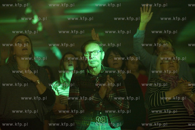 Gdańsk. Sala BHP Stoczni Gdańskiej. Koncert chrześcijańskiego...
