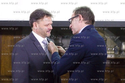 Gdańsk. Dwór Artusa. Wręczenie nagród Świadek...