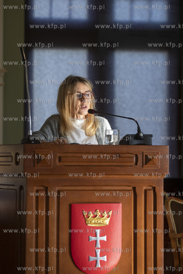 Sesja Rady Miasta Gdańska. Nz. radna Wszystko dla...