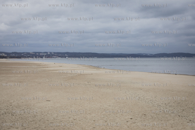 Gdańsk Brzeźno. Zakmknięta plaża z powodu pandemii...