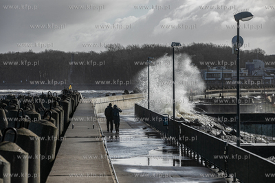 Kołobrzeg. Sztorm na Bałtyku.
23.02.2022
fot. Krzysztof...