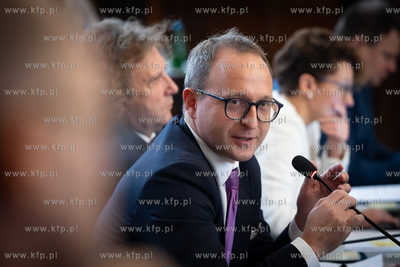 Sesja Rady Miasta Sopotu. Nz. wiceprezydent Sopotu...