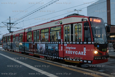 Gdańsk Śródmieście. Nz.Tramwaj Dortmund oklejony...