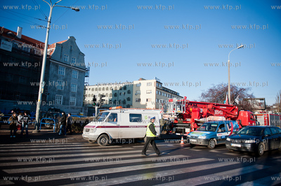 Gdansk. Saperzy wywoza pocisk mozdziezowy znaleziony...
