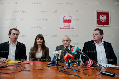 Gdynia. Konferencja prasowa Przewodniczacego Rady Krajowej...