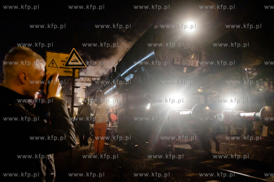 Gdansk. Dworzec Glowny PKP. Turystyczny pociag niemiecki...