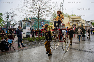 Sopocka Majowka. Parada Zwierzat - Krol Lew i jego...