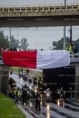 Gdańsk. Manifestacja Komitetu Obrony Demokracji pod...