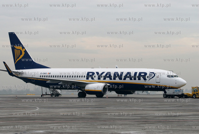 Gdansk, Rebiechowo Nz. Boeing 737-8AS Ryanair.
06.12.2008
fot.Sebastian...