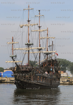 Gdynia w przeddzien Zlotu Zaglowcow - The Tall Ships...