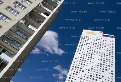 Ozdobne murale na blokach S.M. Zaspa
23.07.2009
fot....