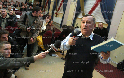 Swinoujscie. Spotkanie mieszkancow z przedstawicielami...