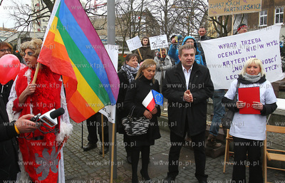 Szczecin - Manifestacja Różnorodności majaca na...