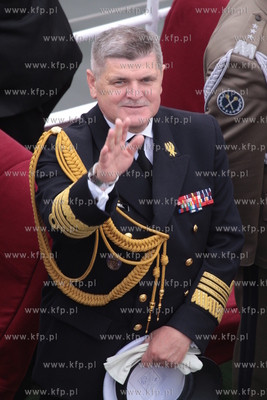 Parada wszystkich najwazniejszych klas okretow bedacych...