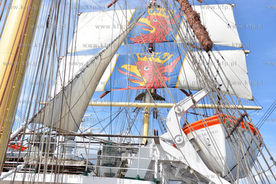 Dzien na Darze Mlodziezy ze studentami Akademii Morskiej...