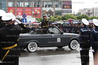 Kaliningrad , Rosja 09.05.2014 Parada na Placu Zwyciestwa...