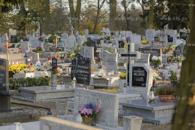 Cmentarz parafialny w Pelplinie29.10.2019Fot. Krzysztof...